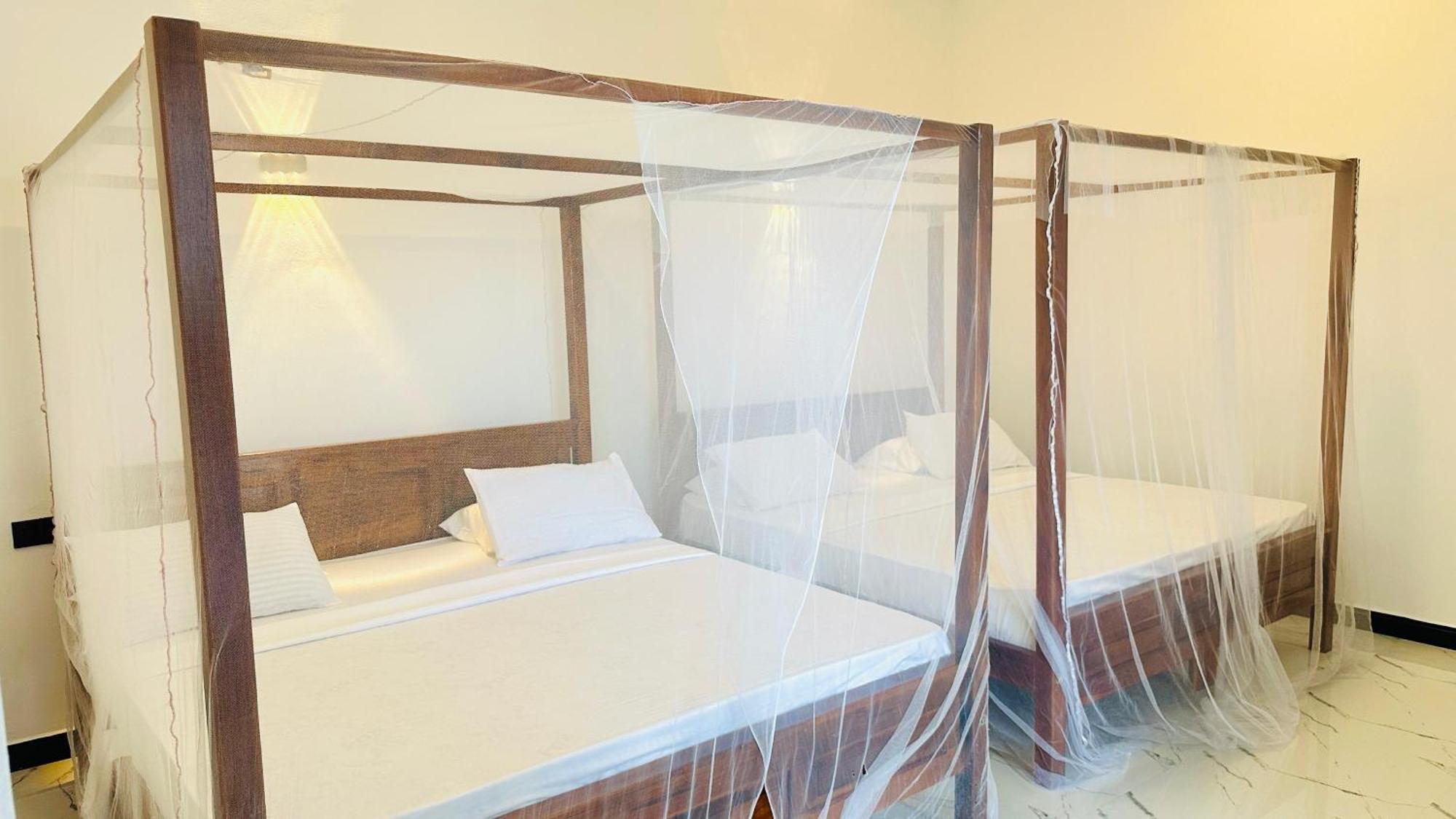 Garden Beach Hotel อารูกัมเบย์ ภายนอก รูปภาพ