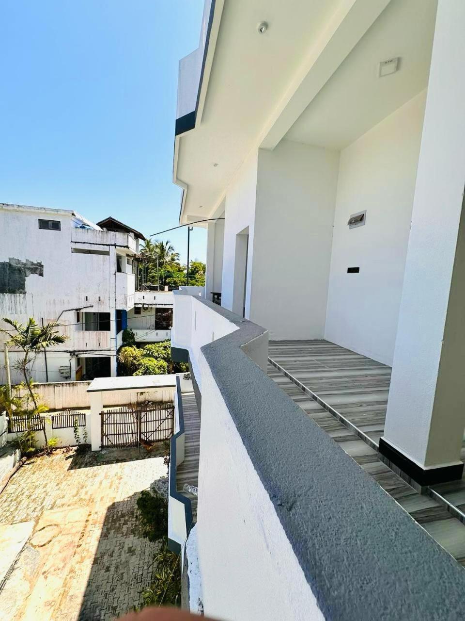 Garden Beach Hotel อารูกัมเบย์ ภายนอก รูปภาพ