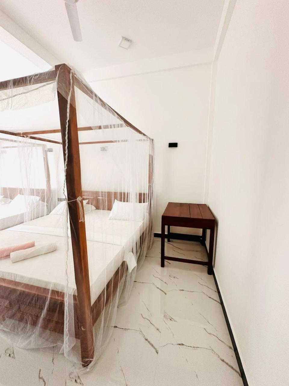 Garden Beach Hotel อารูกัมเบย์ ภายนอก รูปภาพ
